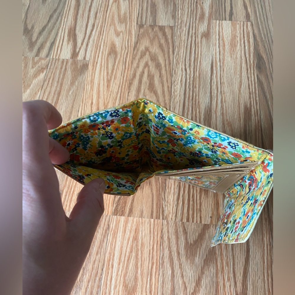 Wallet - Picture 4 of 4